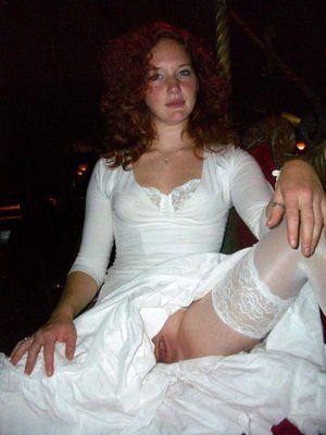 Grand S. reccomend best of Upskirt fotos Bride
